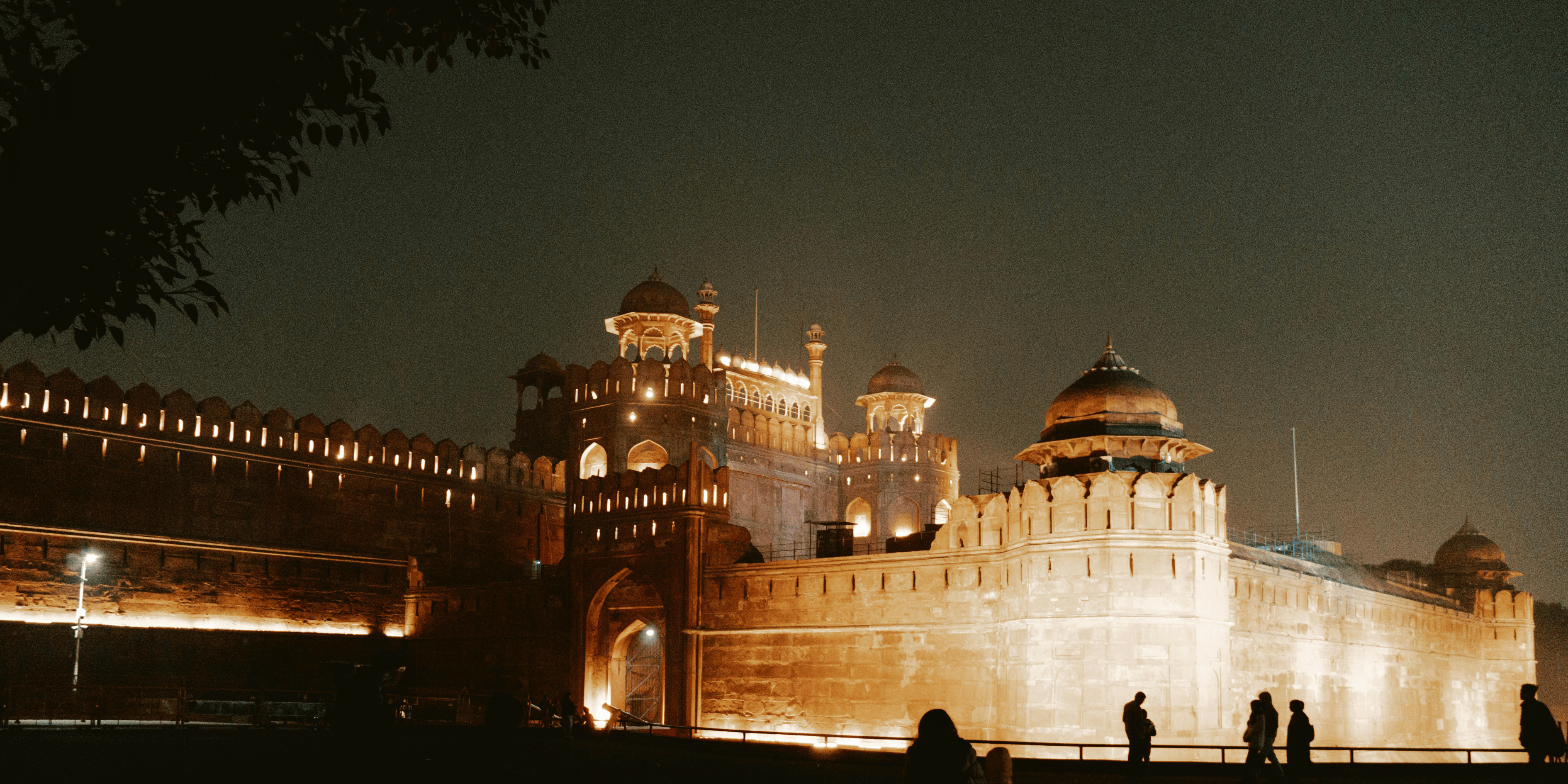 Delhi Night Tour of Illuminated Historical Monuments