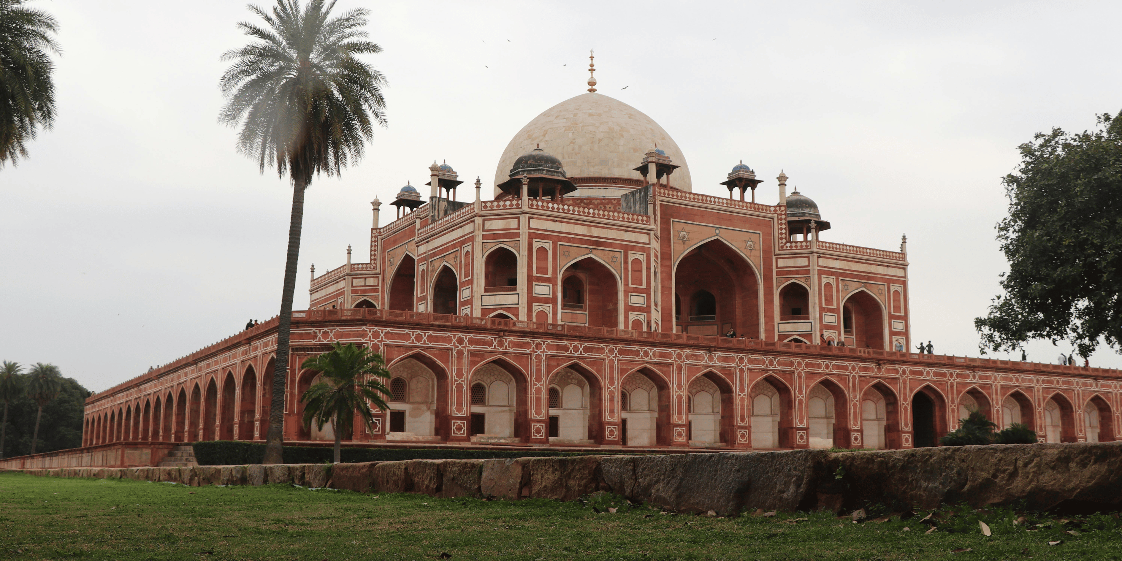 Delhi Night Tour of Illuminated Historical Monuments