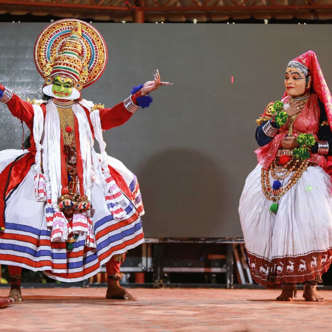 kerala tour packages private tour expert local guide kochi munnar