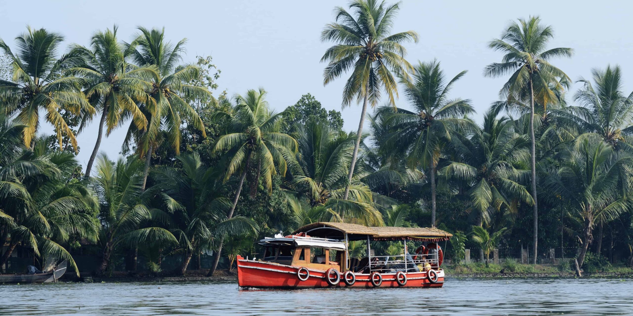 kerala luxury honeymoon package kochi munnar 3 nights